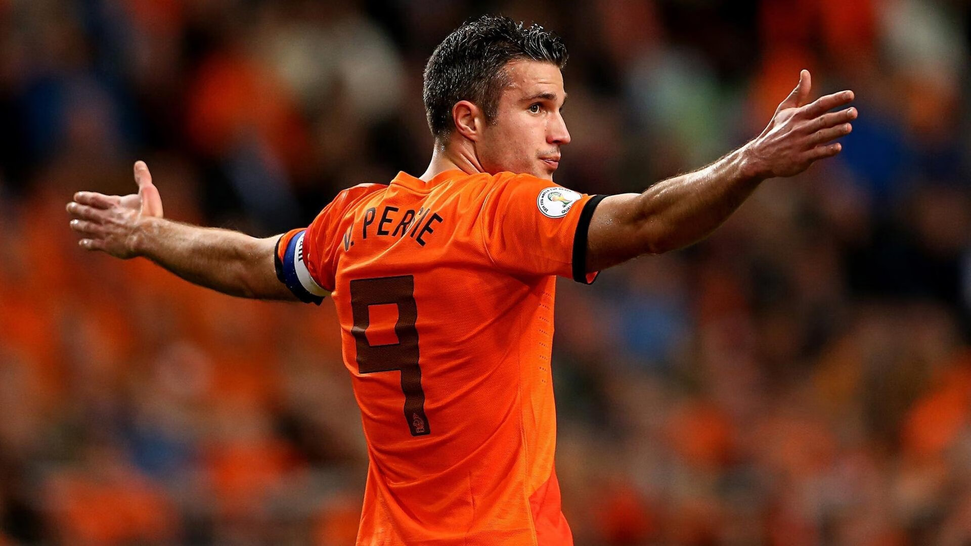 新赛季五大联赛红牌频率与裁判尺度分析，五大联赛红牌停赛规则